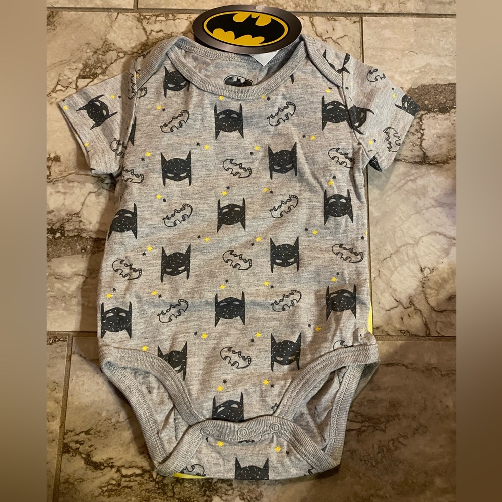 NWT Batman Baby Onesie Gray/Black/Yellow little Batman Faces & Logo silhouette
